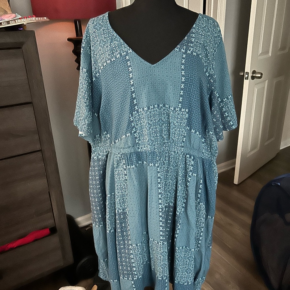 TORRID PLUS Blue Patterned Dress